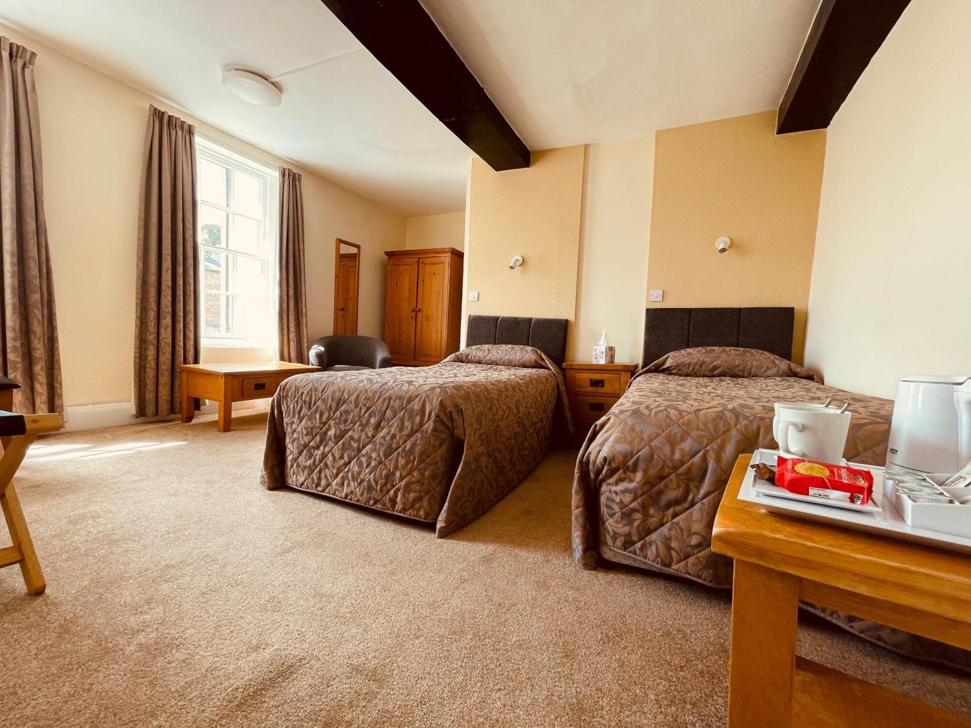 Cain Valley Hotel Llanfyllin Phòng bức ảnh